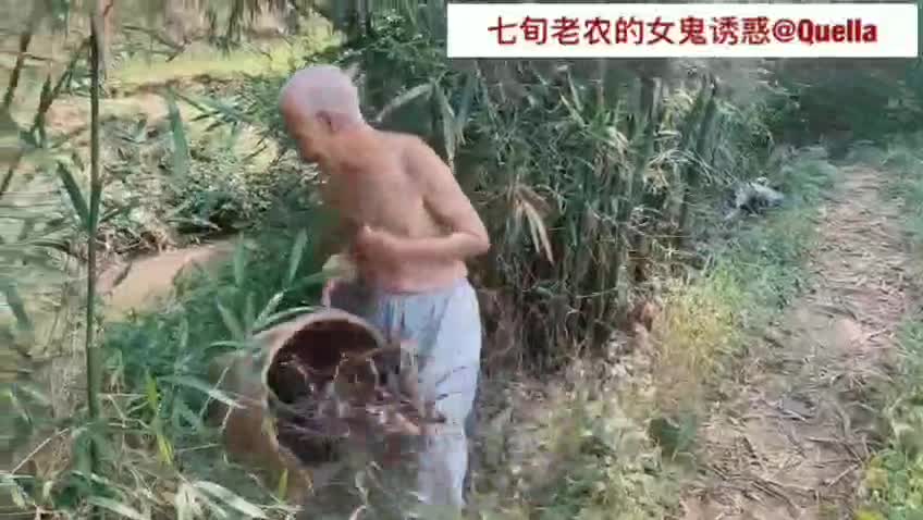 从公园尾随小姐到房间发现有个洞好像很欠插 new