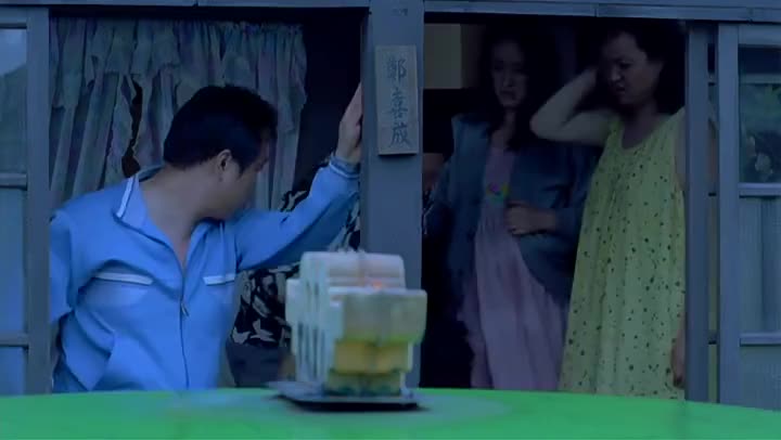 娼1